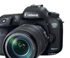 DSLR Canon EOS 7D Mark II