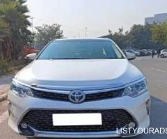 Toyota Camry Hybrid - 2017