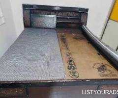 King size bed alongwith mattress for sale