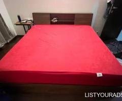 King size bed with mattress